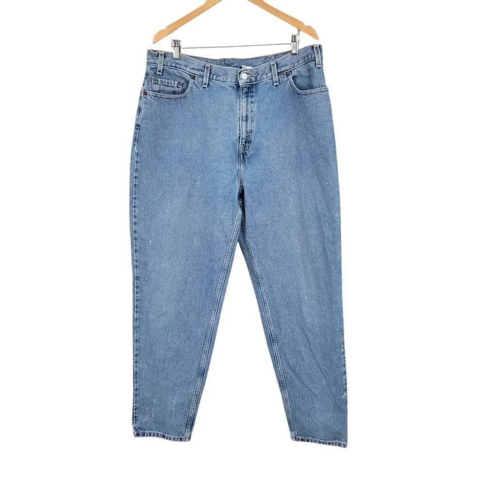 Levi's 550 Vintage Y2K Women's Plus Size 18 Relaxed Fit Tapered Leg Light Wash